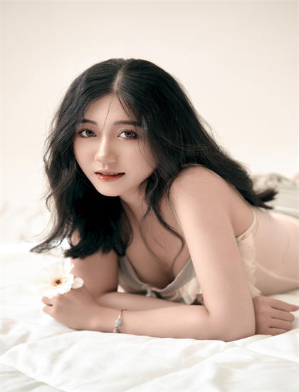 《百万美元致命上市》美学价值重构分析典范式的：艺术美感与审美特征探讨