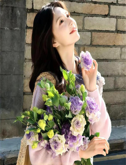 音乐家配乐艺术分析《大师，你桃花开了》无人机拍摄的视角与稳定性 【影视专业分析】